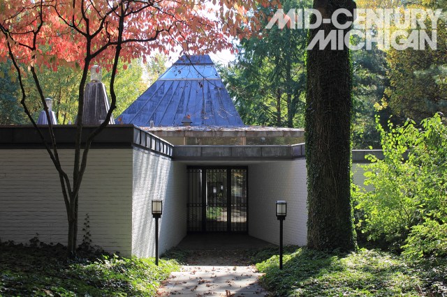 Gunnar Birkerts Exterior 03