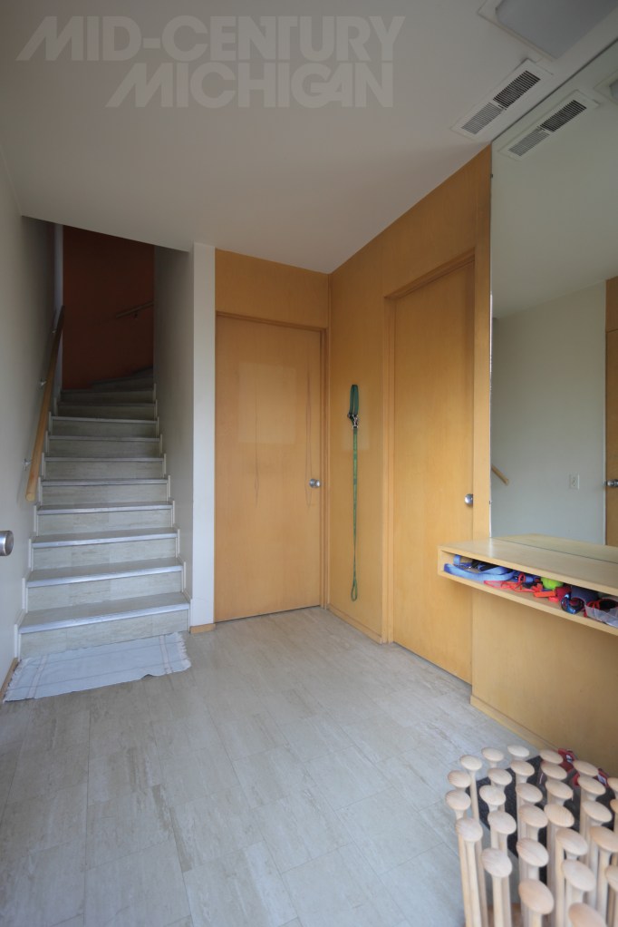 Richard Neutra - List House - Basement Landing